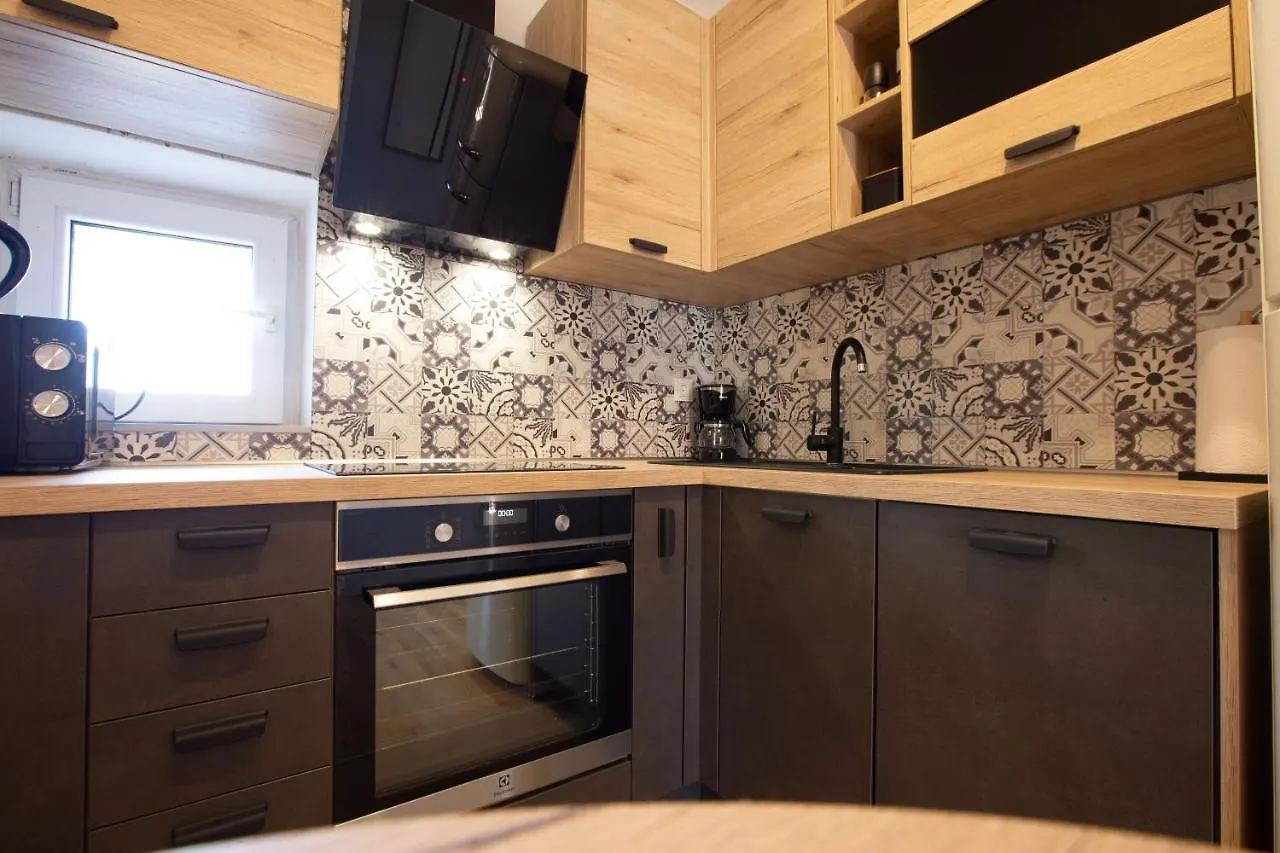 Pipi 2Br Apt With Balcony Zadar