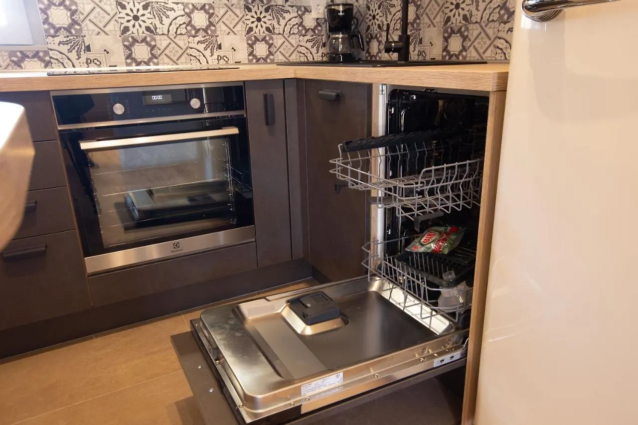 Apartment Pipi 2Br Apt With Balcony Zadar